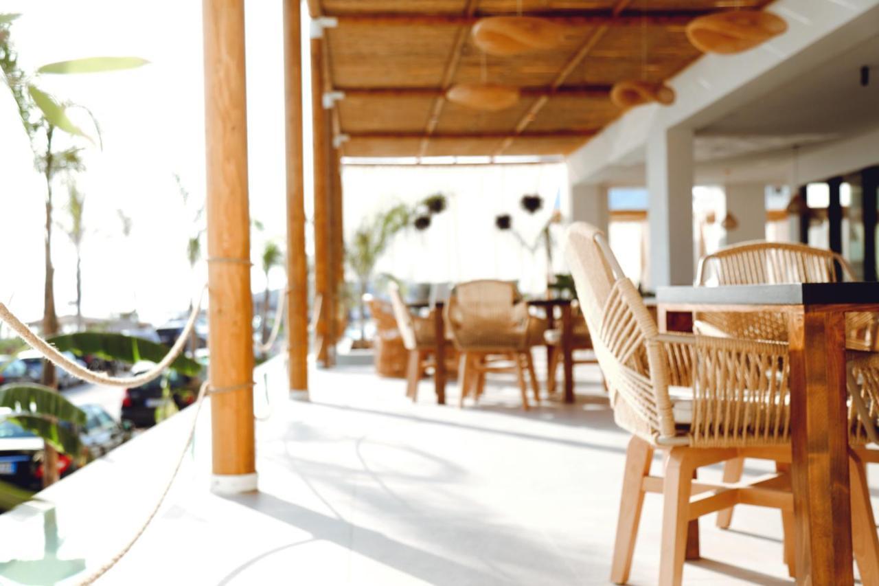 Hotel Ionian เดอร์มี ภายนอก รูปภาพ