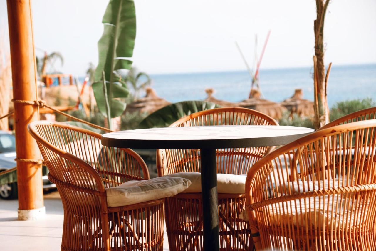 Hotel Ionian เดอร์มี ภายนอก รูปภาพ